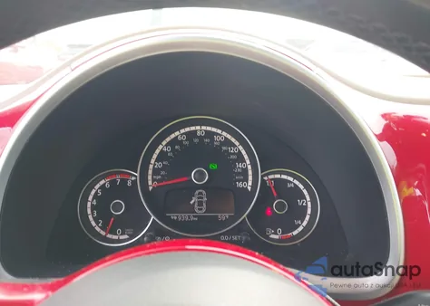 2014 Volkswagen Beetle 2.5L z USA, uszkodzony, nr VIN 3VW5P7AT4EM802295